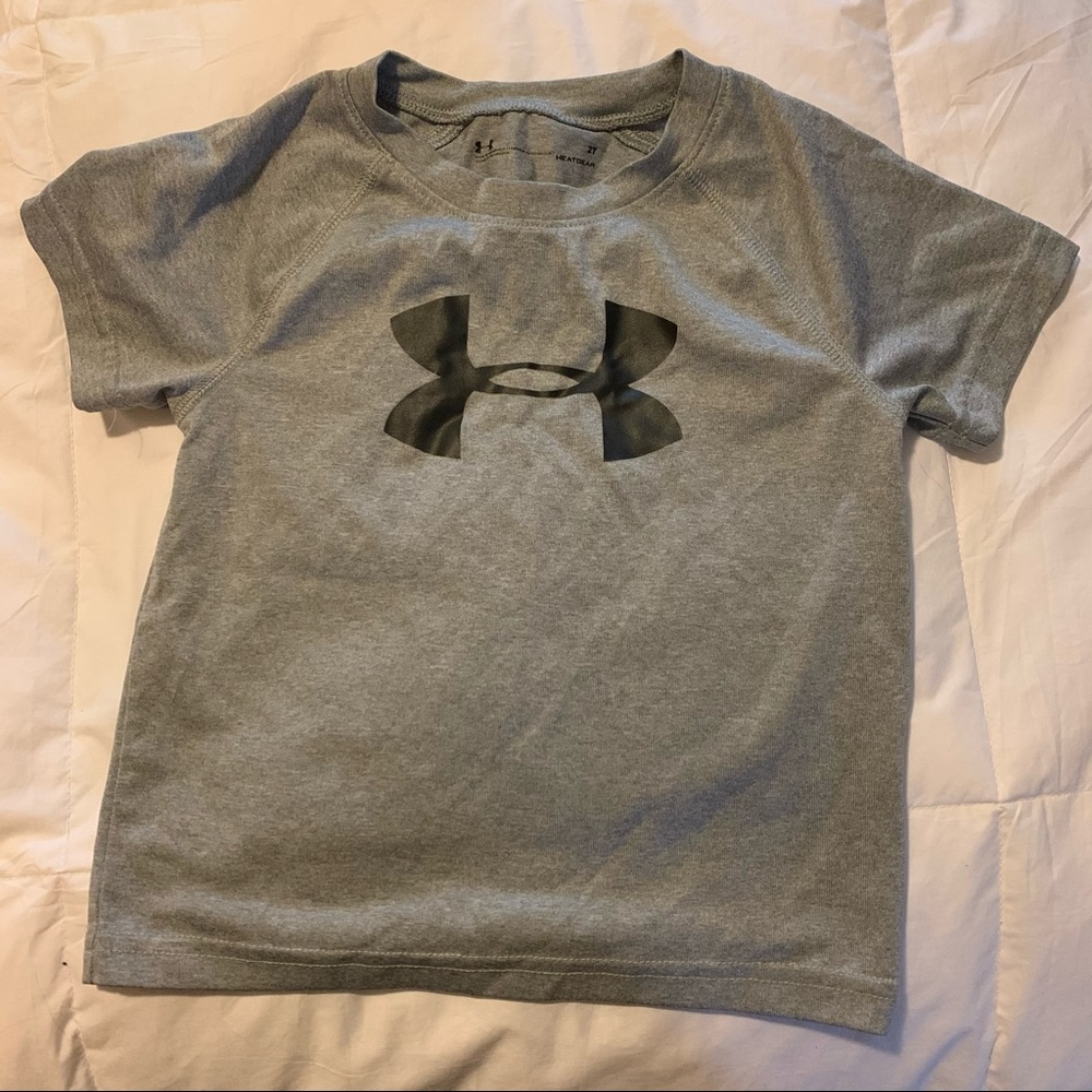Under Armor Tee 2T EUC